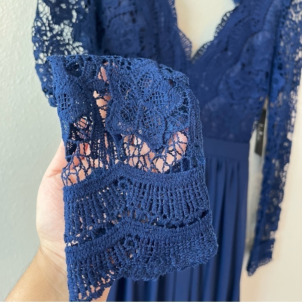 NWT Lulu's Navy Blue Awaken My Love Long Sleeve Lace Maxi Dress- Size M - Picture 11 of 14